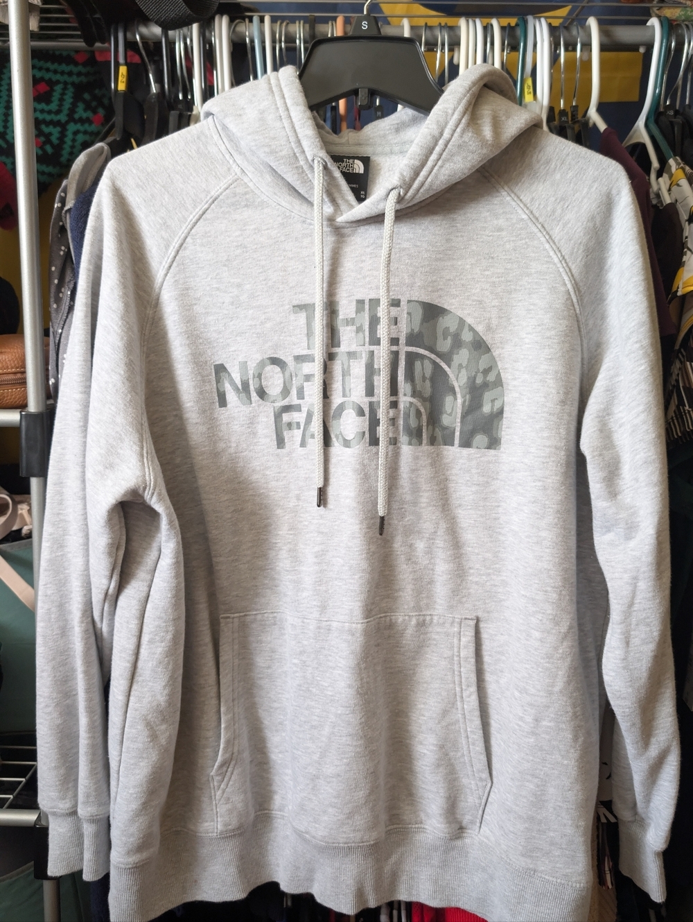 The North Face Women's Light Gray Logo Hoodie